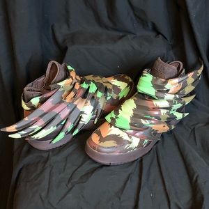JEREMY SCOTT ADIDAS Hightop Sneakers Camo Wings 8